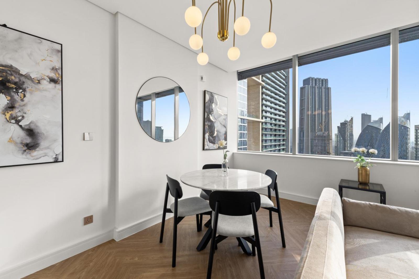 Luxury Difc, Xl Layout, Pool, Gym, Skyline View Apartment