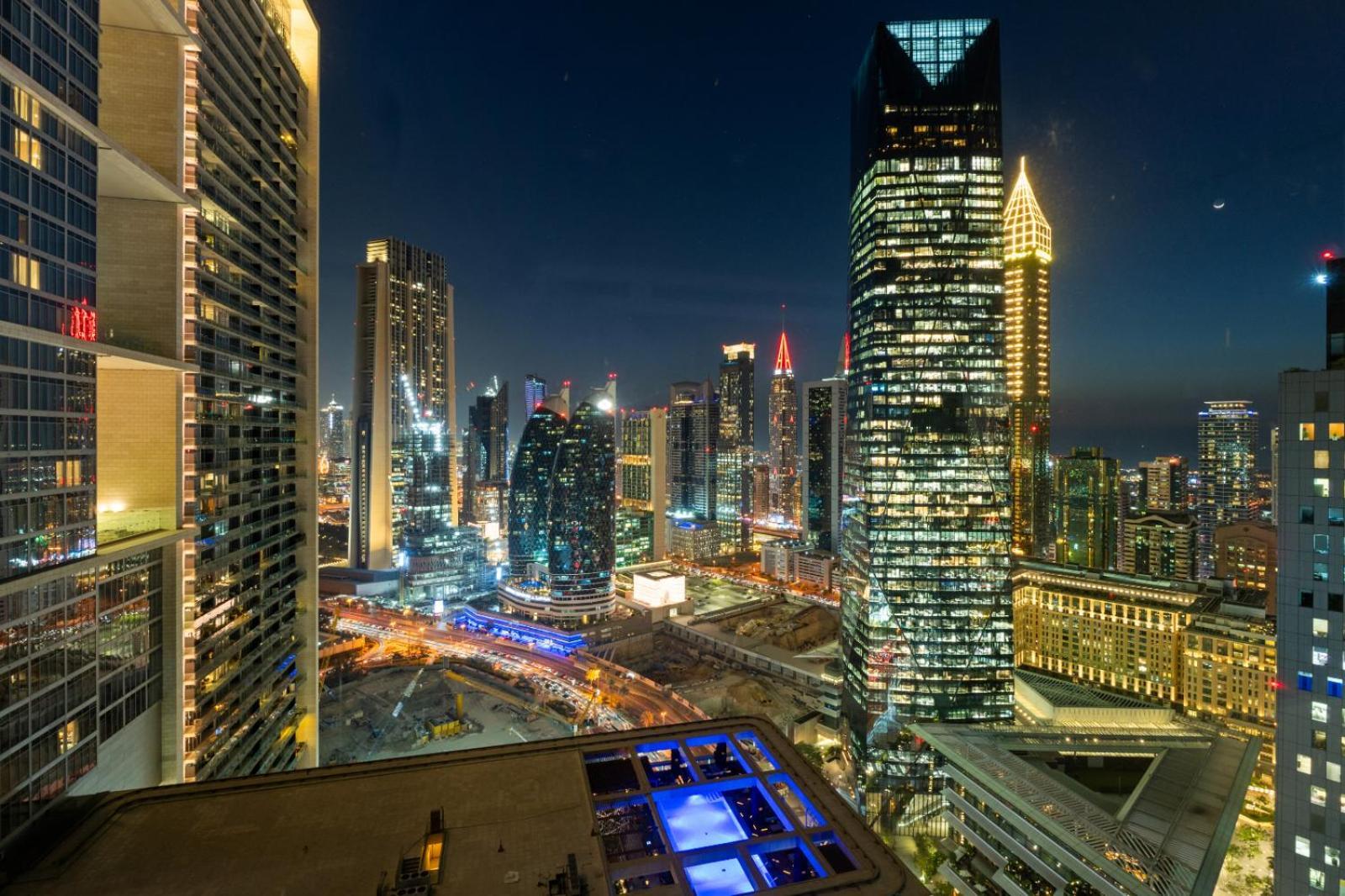 Apartment Luxury Difc, Xl Layout, Pool, Gym, Skyline View